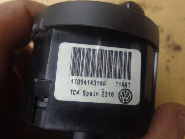 COMMODO VW ( PHARE UNIQUEMENT ) - Vue 4